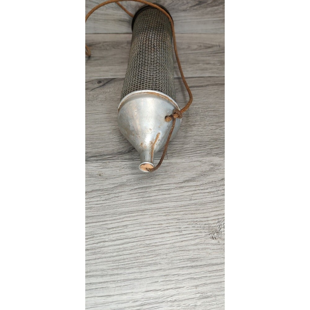 VTG Fly Rod Fishermans Bait Cricket Roach Cage Wire Mesh Fishing Basket - Picture 7 of 9
